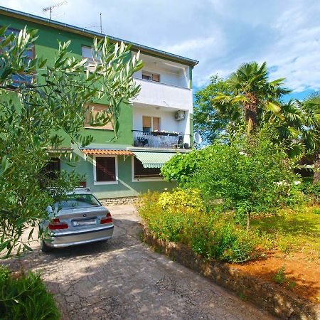 Apartments Fuma 161 Rovinj Bagian luar foto
