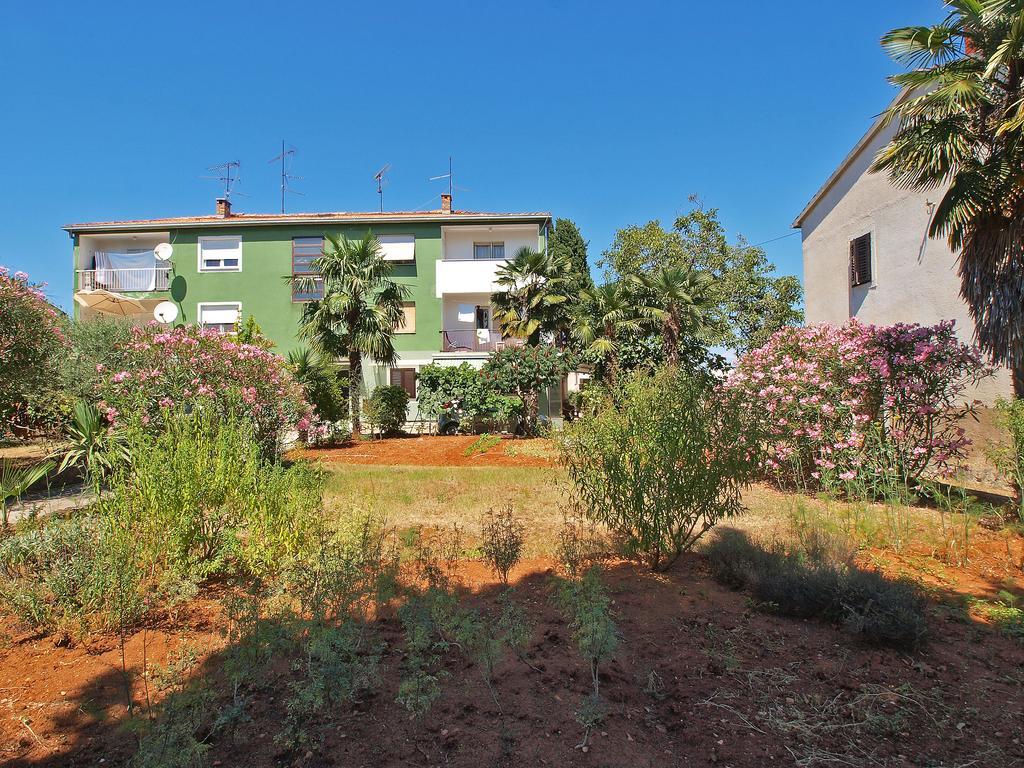 Apartments Fuma 161 Rovinj Bagian luar foto