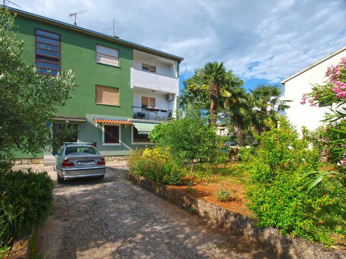 Apartments Fuma 161 Rovinj Bagian luar foto